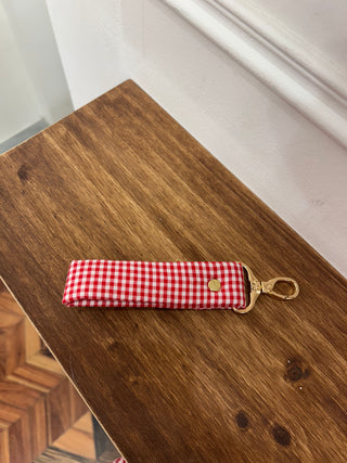 Llavero Vichy rojo mediano