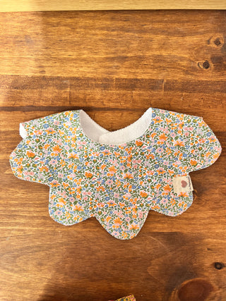 Babero FLOWER / Liberty Clarissa