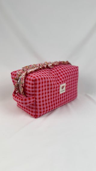 Neceser Volantitos vichy fresa