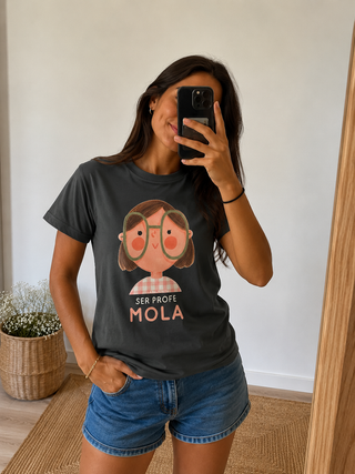 Camiseta SER PROFE MOLA / Verde abeto